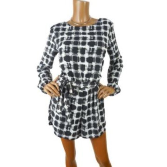 one clothing Dresses & Skirts - ONE CLOTHING Print Romper L Black/White Belted